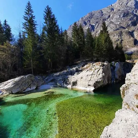 Pretner, Lepena Appartement