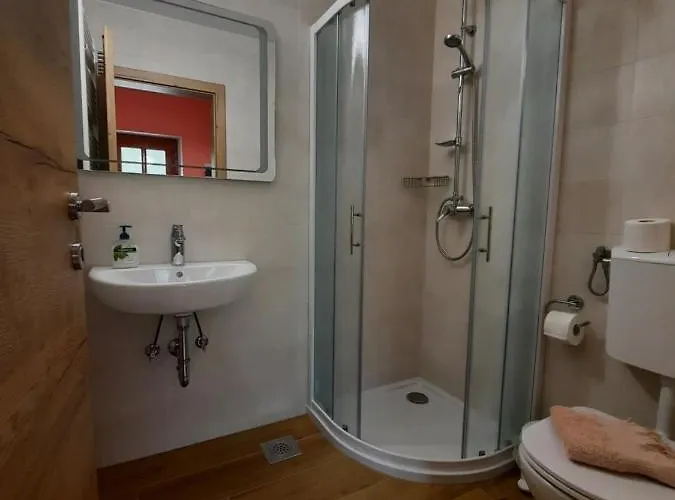 Pretner, Lepena Appartamento *